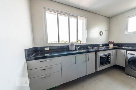 Apartamento à venda com 105m², 2 quartos e 2 vagasCozinha e Área de Serviço