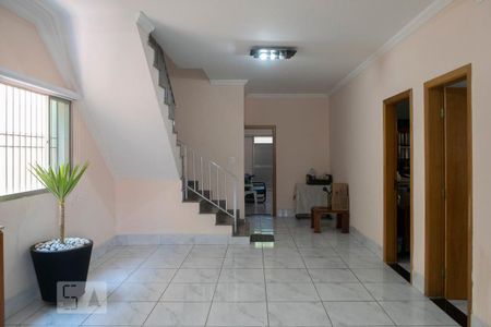 Casa à venda com 302m², 3 quartos e 6 vagas Casa à venda com 302m², 3 quartos e 6 vagasSALÃO INFERIOR