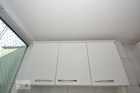 Apartamento à venda com 70m², 2 quartos e sem vagaCozinha e Área de Serviço