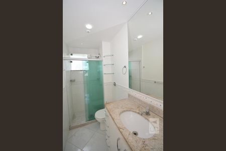 Apartamento à venda com 70m², 2 quartos e sem vagaBanheiro