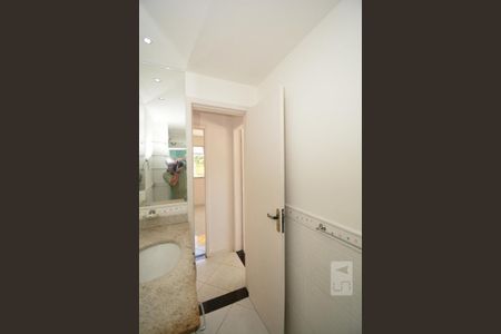 Apartamento à venda com 70m², 2 quartos e sem vagaBanheiro