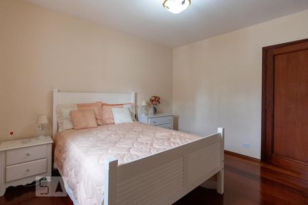 Casa à venda com 350m², 4 quartos e 8 vagasSuíte 3