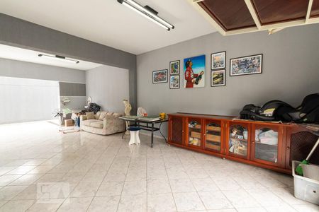 Casa à venda com 350m², 4 quartos e 8 vagasGaragem