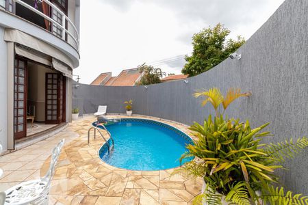 Casa à venda com 350m², 4 quartos e 8 vagasPiscina