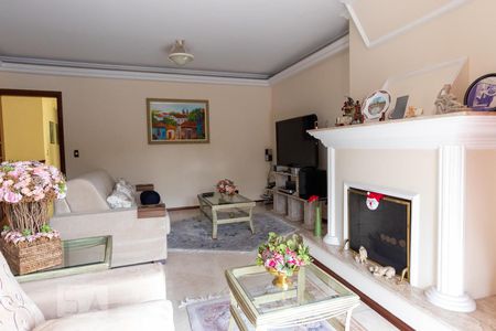 Casa à venda com 350m², 4 quartos e 8 vagasSala