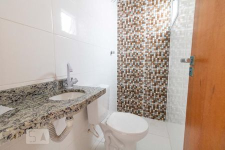 Banheiro  de apartamento à venda com 2 quartos, 43m² em Parque das Nações, Santo André