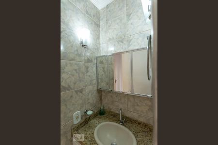 Apartamento à venda com 76m², 3 quartos e 2 vagasBanheiro