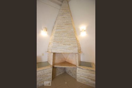 Casa à venda com 1140m², 8 quartos e 8 vagasLareira