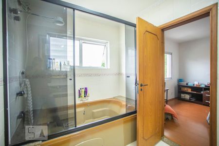 Casa à venda com 460m², 5 quartos e 7 vagasBanheiro Suíte - Banheira