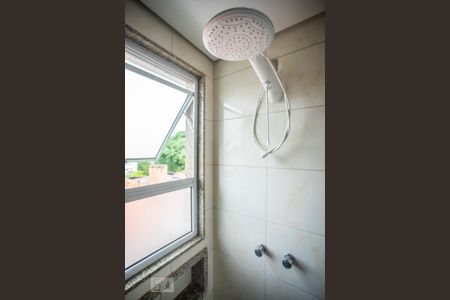 Casa à venda com 460m², 5 quartos e 7 vagasBanheiro Suíte - Chuveiro