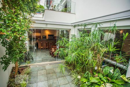 Casa à venda com 460m², 5 quartos e 7 vagasJardim