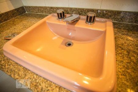 Casa à venda com 460m², 5 quartos e 7 vagasBanheiro Suíte - Torneira