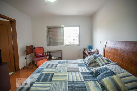 Casa à venda com 460m², 5 quartos e 7 vagasSuíte 2