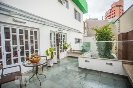 Casa à venda com 460m², 5 quartos e 7 vagasVaranda da Sala