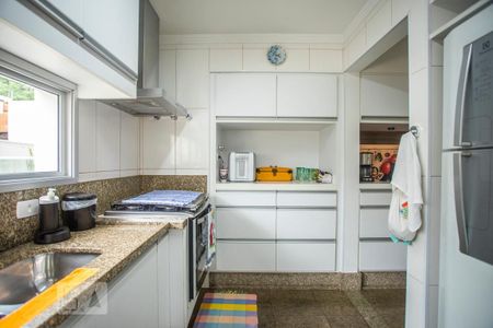 Casa à venda com 460m², 5 quartos e 7 vagasCozinha