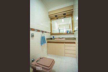 Casa à venda com 460m², 5 quartos e 7 vagasBanheiro Suíte