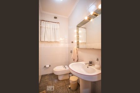 Casa à venda com 460m², 5 quartos e 7 vagasLavabo