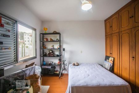 Casa à venda com 460m², 5 quartos e 7 vagasSuíte 4