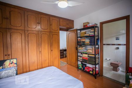 Casa à venda com 460m², 5 quartos e 7 vagasSuíte 4