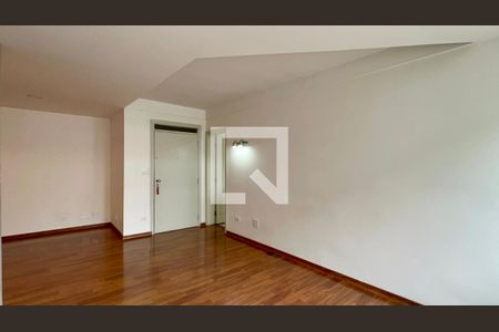 Sala de apartamento para alugar com 3 quartos, 130m² em Jardim Paulista, São Paulo