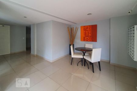 Apartamento para alugar com 54m², 2 quartos e 1 vaga Apartamento para alugar com 54m², 2 quartos e 1 vagaHall de Entrada