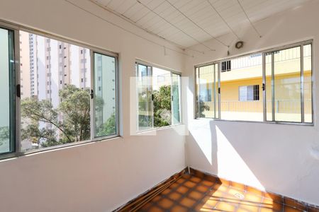 Casa à venda com 100m², 3 quartos e 4 vagas Casa à venda com 100m², 3 quartos e 4 vagasLavanderia