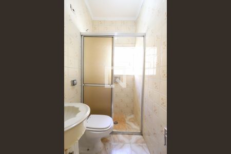 Casa à venda com 100m², 3 quartos e 4 vagas Casa à venda com 100m², 3 quartos e 4 vagasBanheiro 2