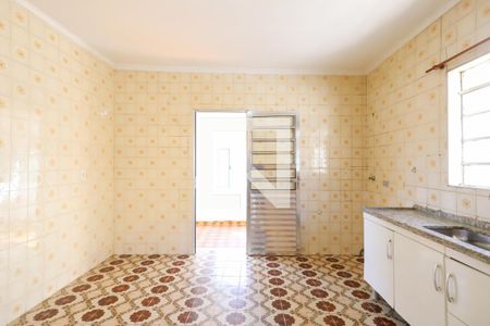 Casa à venda com 100m², 3 quartos e 4 vagas Casa à venda com 100m², 3 quartos e 4 vagasCozinha