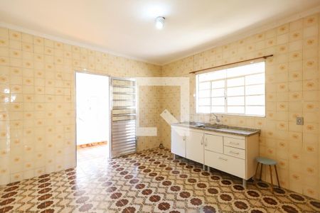 Casa à venda com 100m², 3 quartos e 4 vagas Casa à venda com 100m², 3 quartos e 4 vagasCozinha