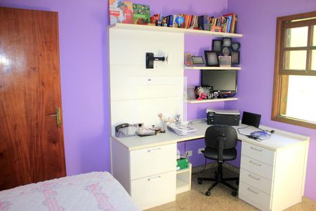 Casa à venda com 123m², 3 quartos e 2 vagasQuarto 2