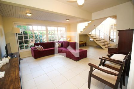 Sala 2 de casa para alugar com 3 quartos, 312m² em Ipanema, Porto Alegre