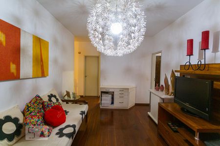 Sala 2 de casa para alugar com 3 quartos, 340m² em Serra, Belo Horizonte