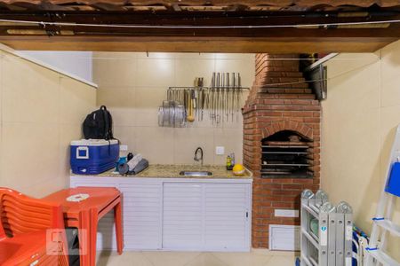 Casa à venda com 167m², 3 quartos e 2 vagasChurrasqueira