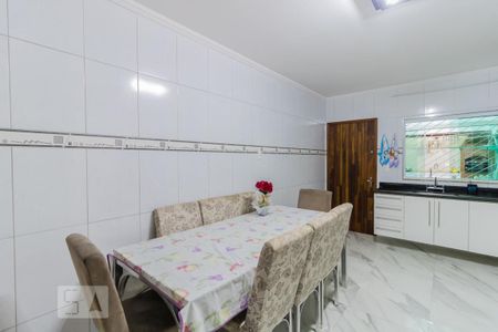 Casa à venda com 167m², 3 quartos e 2 vagasCozinha