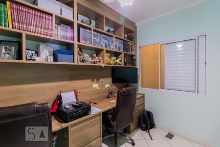 Casa à venda com 167m², 3 quartos e 2 vagasQuarto 1