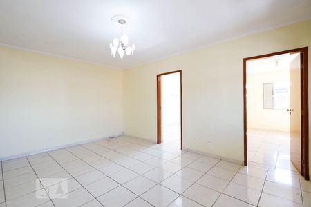 Sala de casa para alugar com 2 quartos, 105m² em Jardim Peri, São Paulo