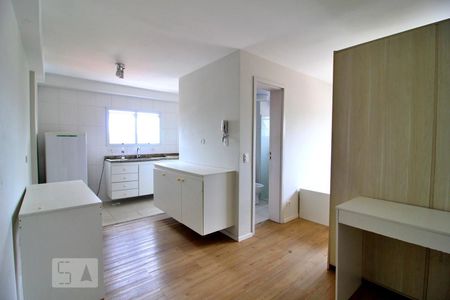 Sala/Cozinha de apartamento à venda com 1 quarto, 26m² em Bangú, Santo André