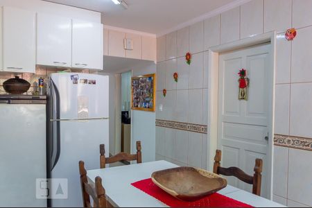 Casa à venda com 450m², 3 quartos e 3 vagas Casa à venda com 450m², 3 quartos e 3 vagasCozinha