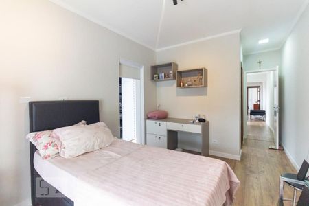 Casa à venda com 159m², 3 quartos e 3 vagasSuíte