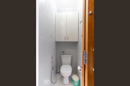 Casa à venda com 159m², 3 quartos e 3 vagasBanheiro Corredor