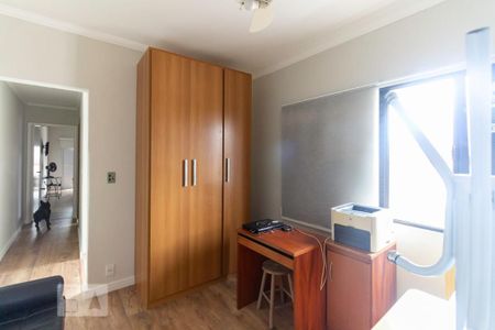 Casa à venda com 159m², 3 quartos e 3 vagasEscritório