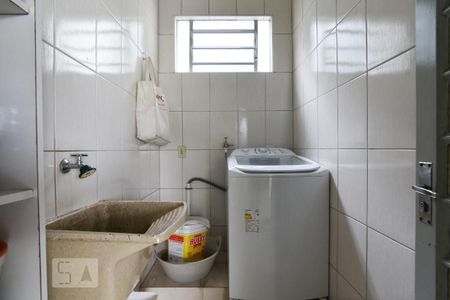 Casa à venda com 160m², 3 quartos e 2 vagasÁrea de serviço