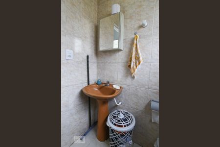 Casa à venda com 160m², 3 quartos e 2 vagasBanheiro de serviço