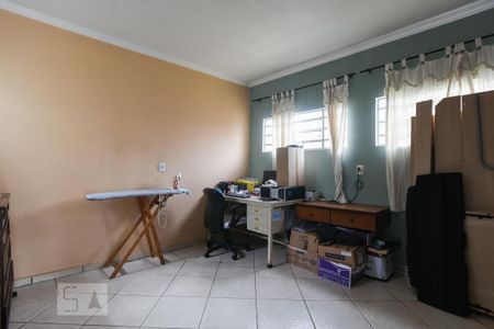Casa à venda com 160m², 3 quartos e 2 vagasQuarto de serviço