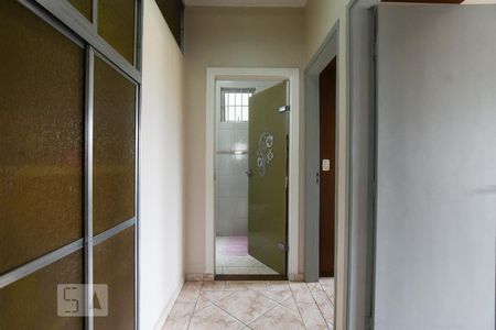 Casa à venda com 160m², 3 quartos e 2 vagasCorredor