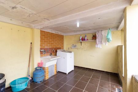 Casa à venda com 85m², 3 quartos e 2 vagas Casa à venda com 85m², 3 quartos e 2 vagasÁrea de serviço