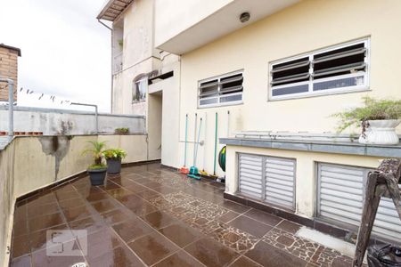 Casa à venda com 85m², 3 quartos e 2 vagas Casa à venda com 85m², 3 quartos e 2 vagasQuintal