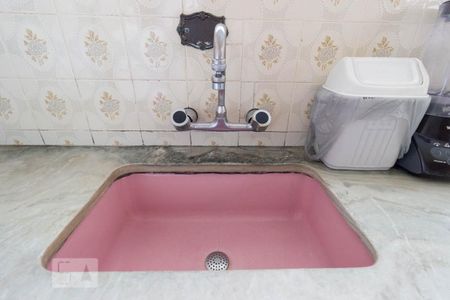 Casa à venda com 85m², 3 quartos e 2 vagas Casa à venda com 85m², 3 quartos e 2 vagasCozinha