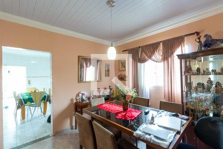 Casa à venda com 120m², 4 quartos e 2 vagasCopa