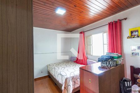 Casa à venda com 120m², 4 quartos e 2 vagasQuarto 2